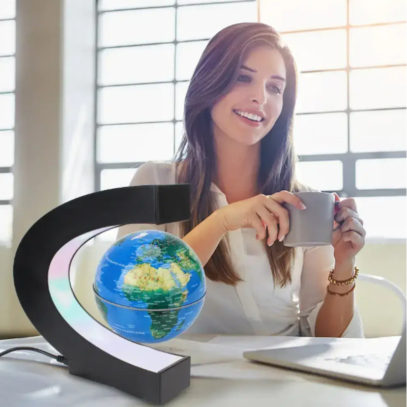 Глобус с эффектом левитации и подсветкой SpaceFloat